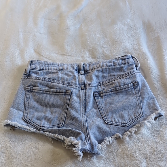 PacSun Festival Shorts - Picture 3 of 4